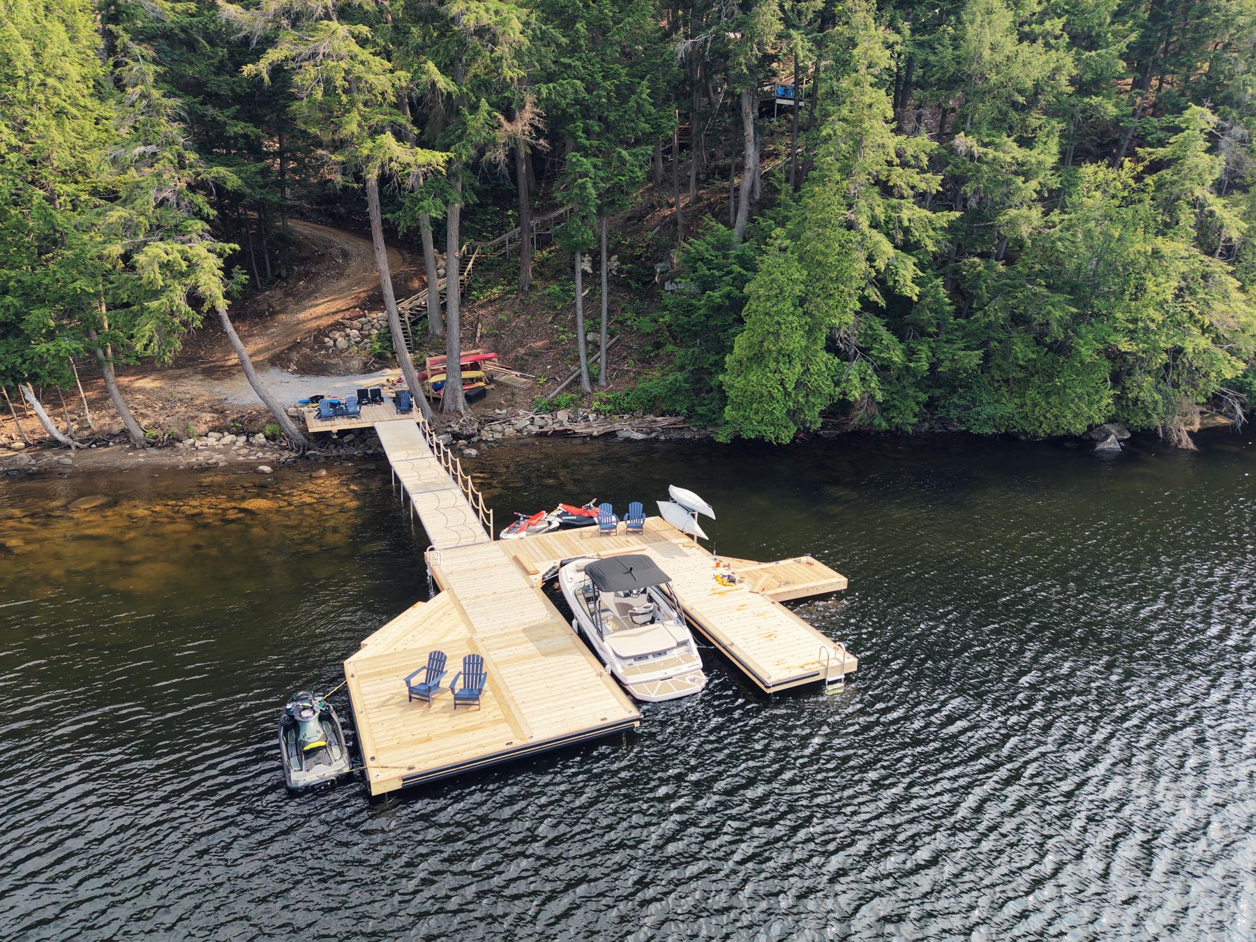 Dock mounted to an existing shoreline structure