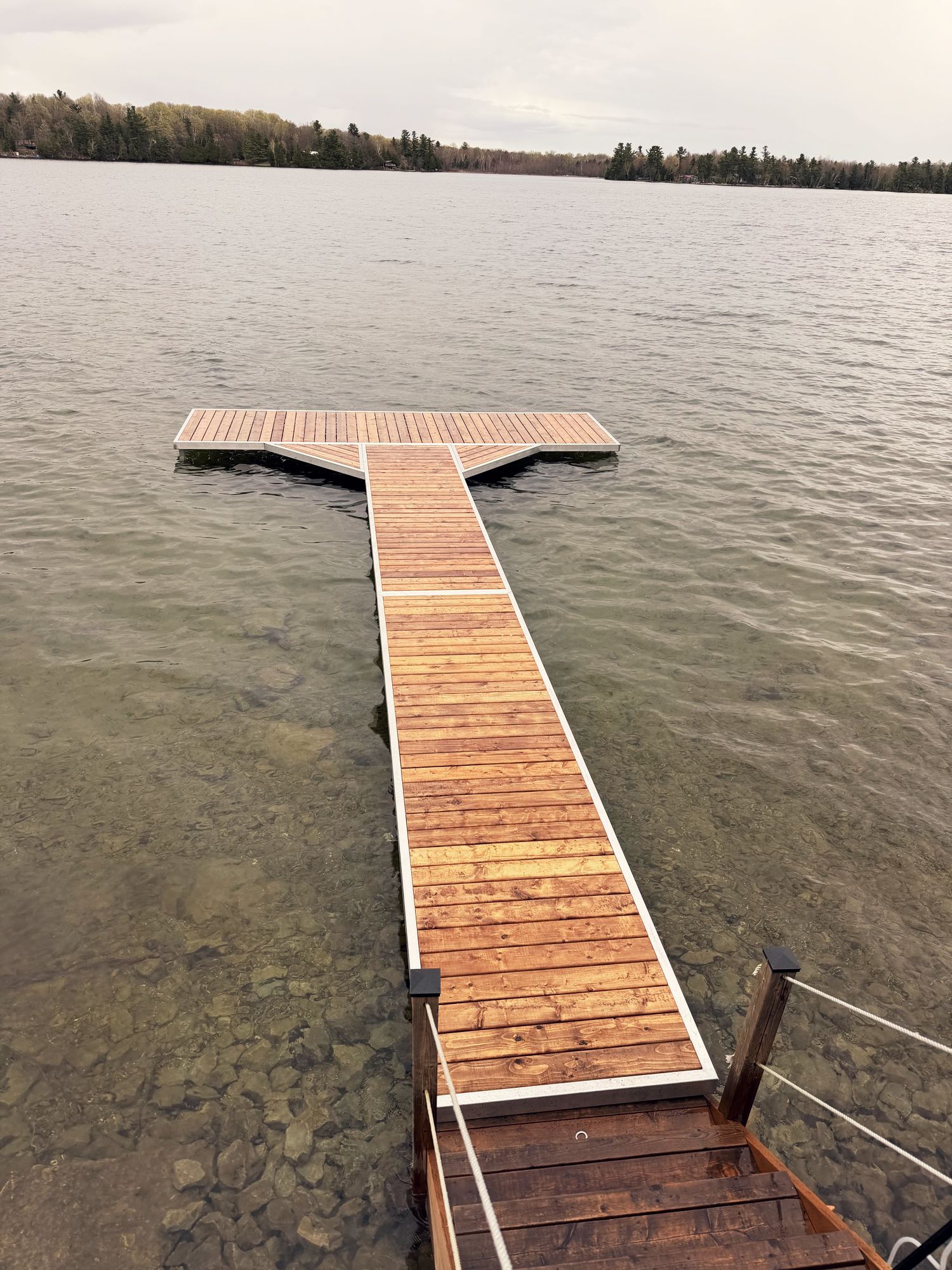 Cedar T-Head Over a Rock Shelf